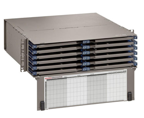 Cajas de fibra óptica de montaje en bastidor para aplicaciones de alta densidad 